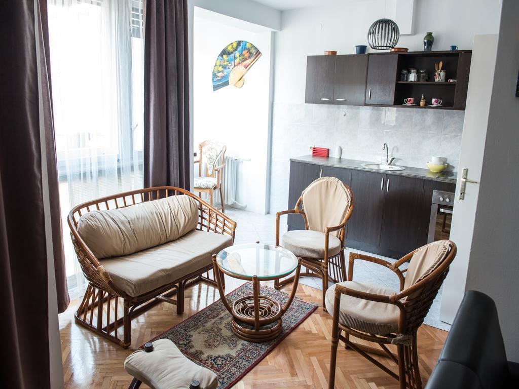 Apartment Marshall Resavska Belgrade Room photo